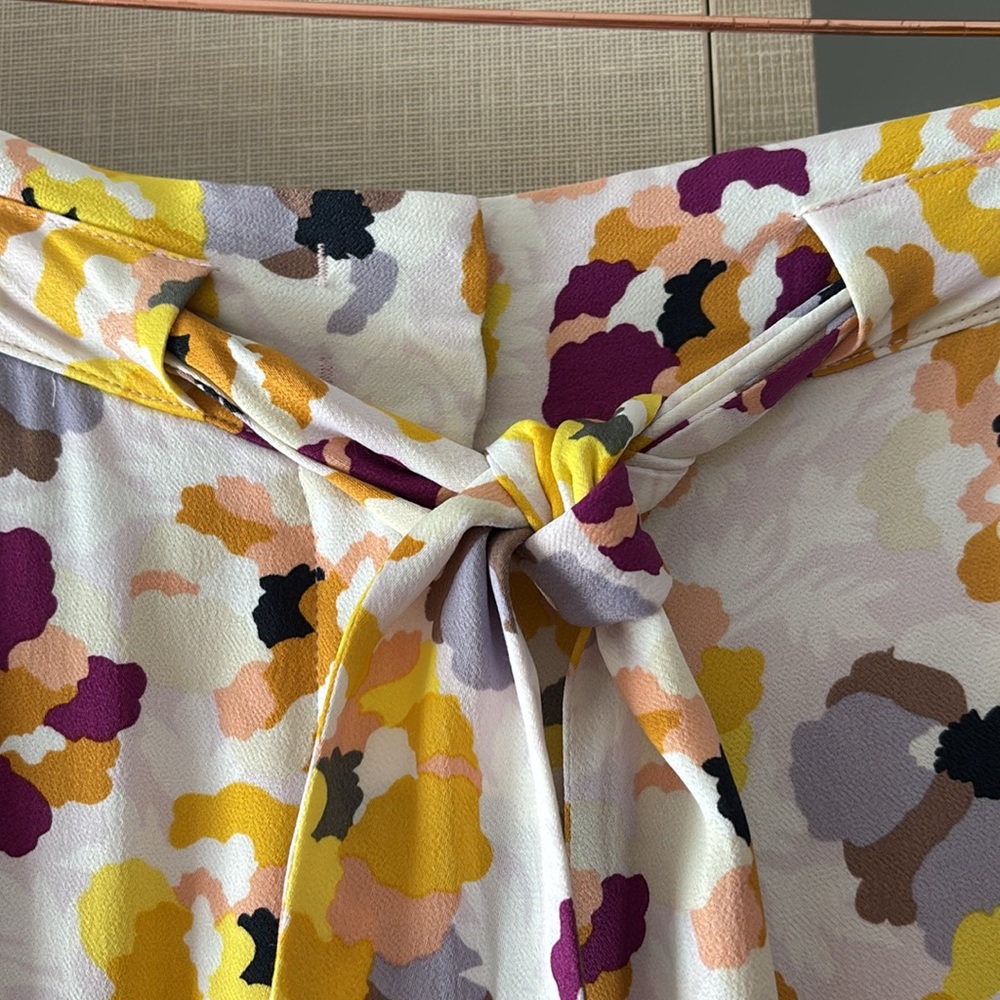Anthropologie Maeve Floral Pants in Purple and Yellow - Picture 4 of 6